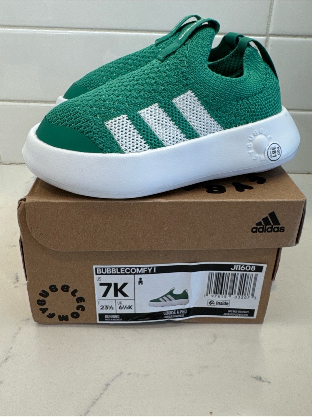 adidas Kids BubbleComfy Slip-On Sneakers in Green and White 7k toddler new